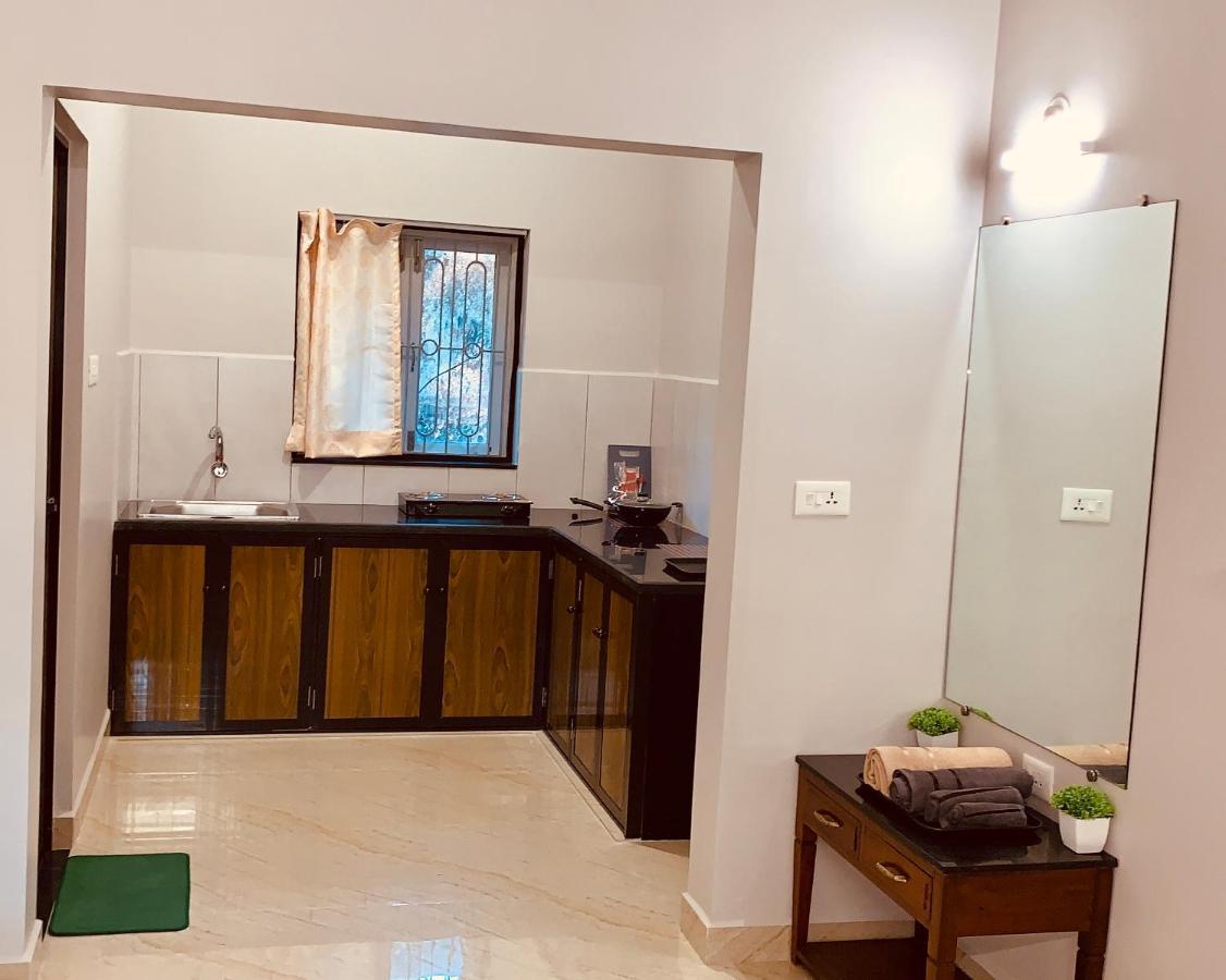 Stan-Inn, North Goa, Vagator, With Strong Wifi,Free Private Parking & Kitchen, Can Cook Where You Stay 외부 사진