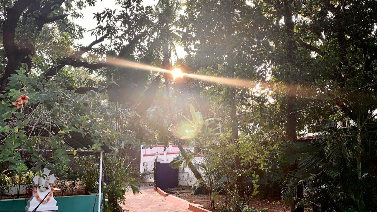 Stan-Inn, North Goa, Vagator, With Strong Wifi,Free Private Parking & Kitchen, Can Cook Where You Stay 외부 사진
